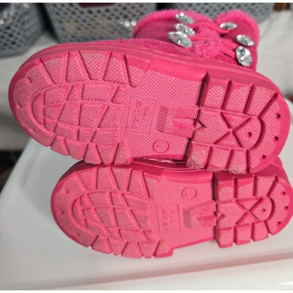 Bebe Womans Boot New Size‎ 7 Pink Fancy Buttons